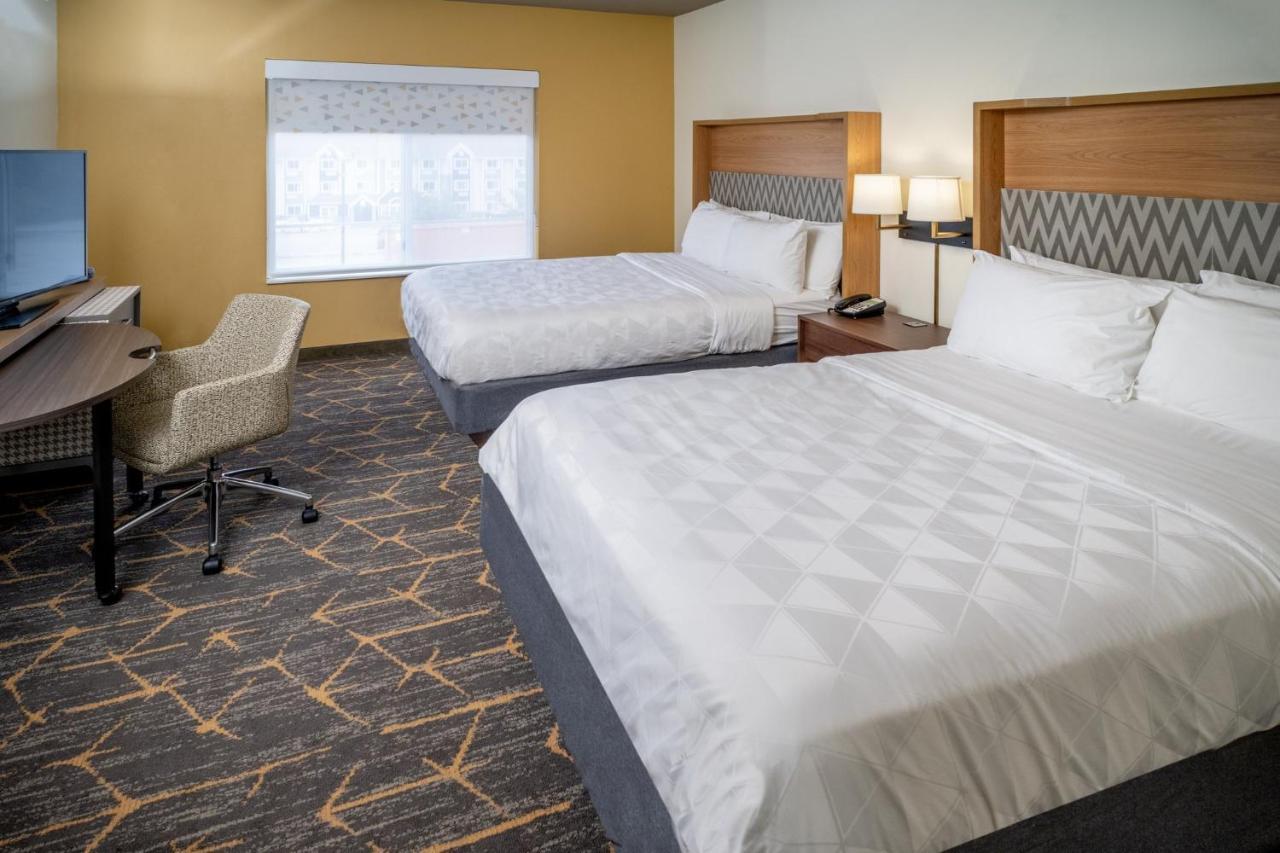 Holiday Inn Hotel & Suites Beckley By Ihg Exterior photo