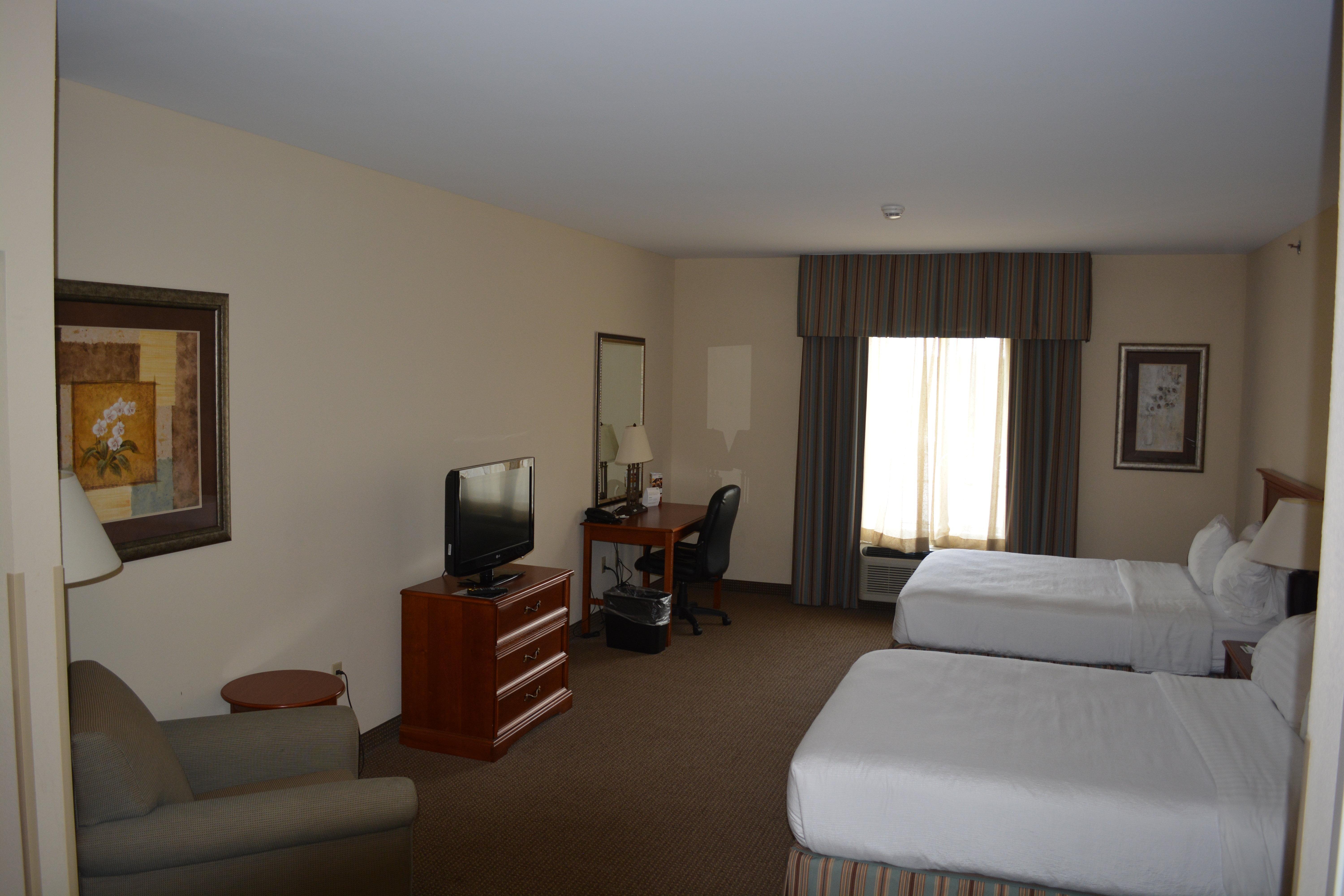 Holiday Inn Hotel & Suites Beckley By Ihg Exterior photo