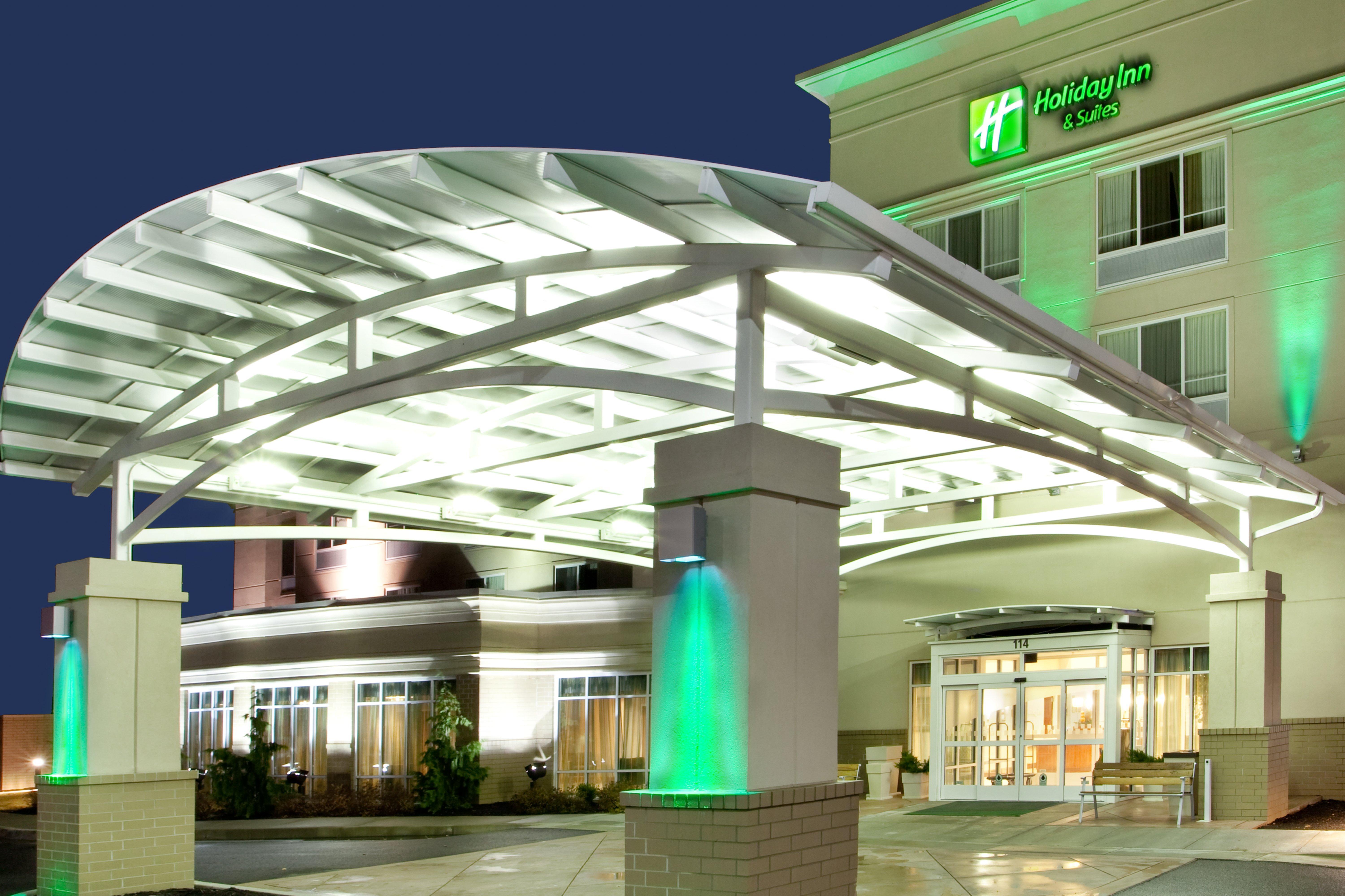 Holiday Inn Hotel & Suites Beckley By Ihg Exterior photo