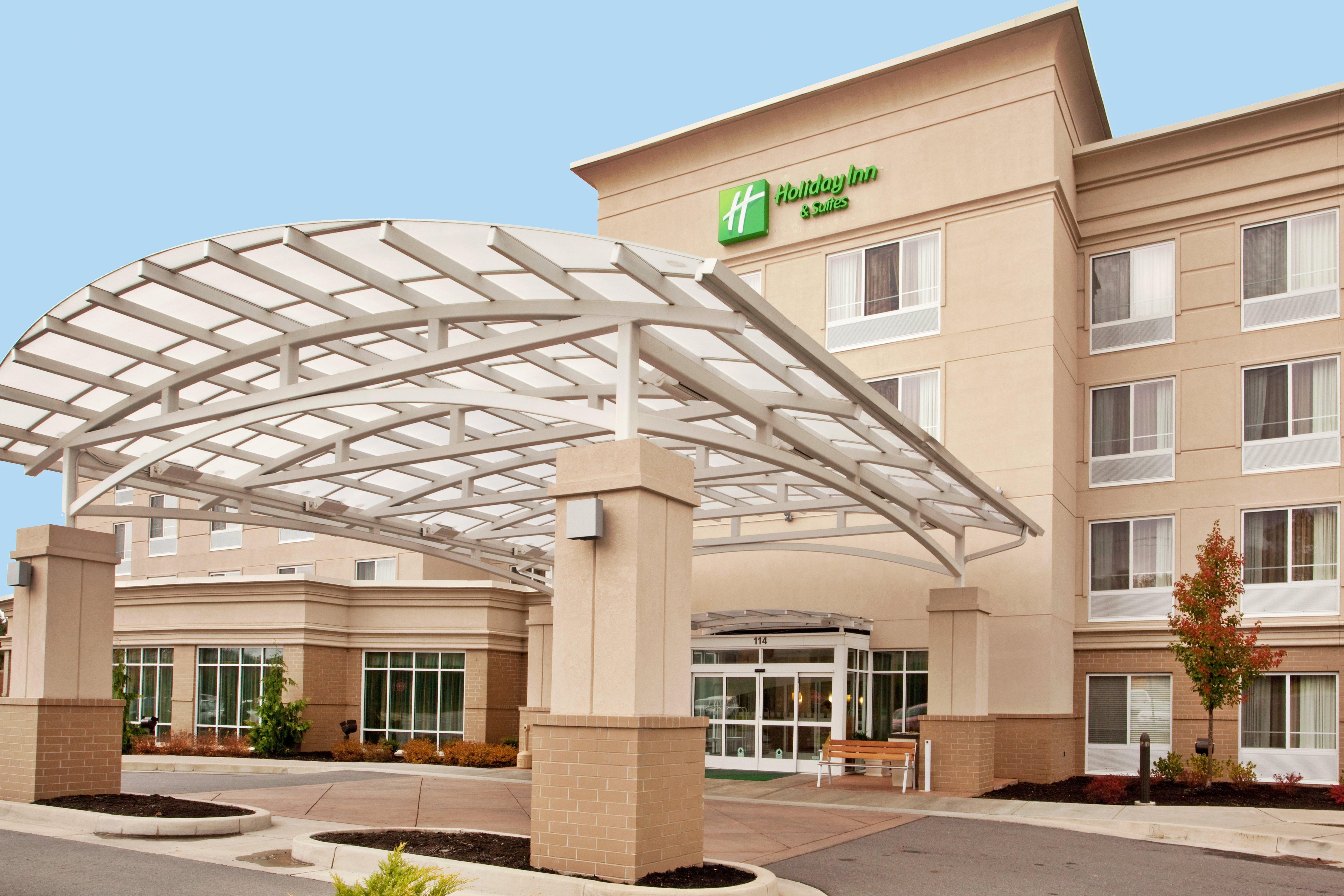 Holiday Inn Hotel & Suites Beckley By Ihg Exterior photo